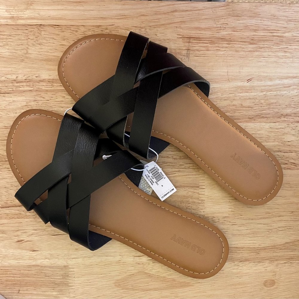Old Navy Cross Strap Sandals Size 9 Black
